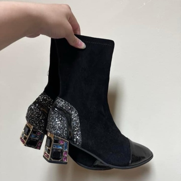 Cute SHEIN boots - Picture 1 of 1